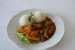 Mäso s cibuľou po čínsky, varená ryža